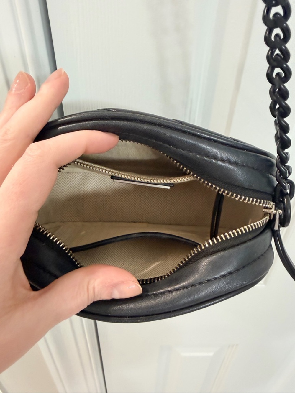 Tory Burch Kira Crossbody Camera Bag - Picture 3 of 6